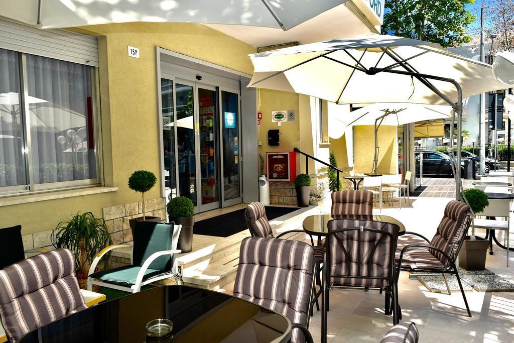 Oxford Hotel Rimini Buitenkant foto